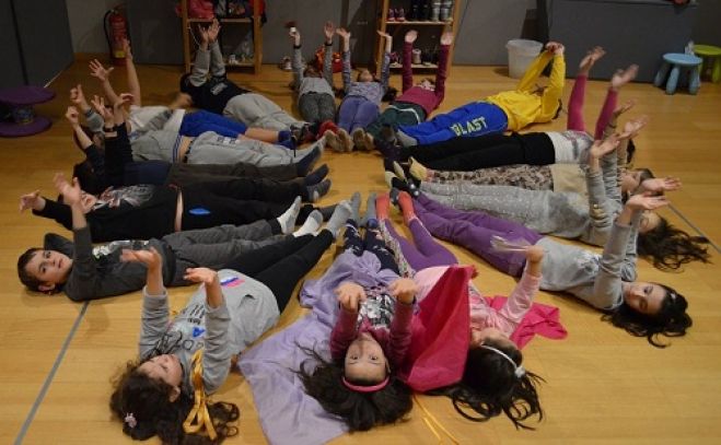 &Theta;&epsilon;&alpha;&tau;&rho;&iota;&kappa;έ&sigmaf; &epsilon;&kappa;&pi;&alpha;&iota;&delta;&epsilon;&upsilon;&tau;&iota;&kappa;έ&sigmaf; &sigma;&upsilon;&nu;&epsilon;&delta;&rho;ί&epsilon;&sigmaf;