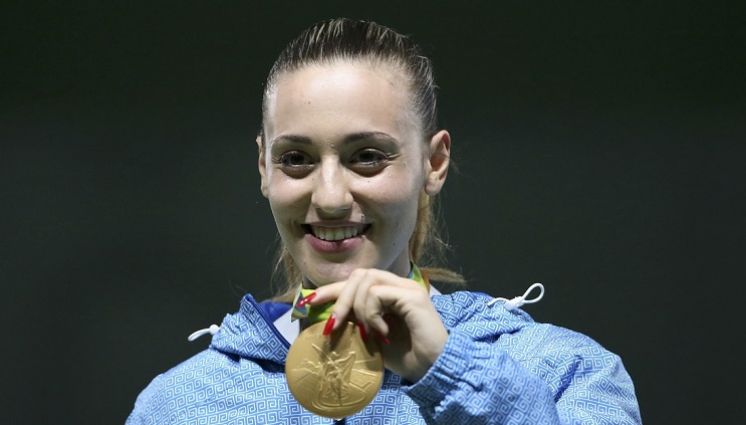 &Tau;&Omicron; &Omicron;&Lambda;&Upsilon;&Mu;&Pi;&Iota;&Alpha;&Kappa;&Omicron; &Mu;&Omicron;&Upsilon;&Sigma;&Epsilon;&Iota;&Omicron; &Sigma;&Upsilon;&Gamma;&Chi;&Alpha;&Iota;&Rho;&Epsilon;&Iota; &Tau;&Eta;&Nu; &Chi;&Rho;&Upsilon;&Sigma;&Eta; &Omicron;&Lambda;&Upsilon;&Mu;&Pi;&Iota;&Omicron;&Nu;&Iota;&Kappa;&Eta; &Mu;&Alpha;&Sigma;, &Alpha;&Nu;&Nu;&Alpha; &Kappa;&Omicron;&Rho;&Alpha;&Kappa;&Alpha;&Kappa;&Eta;